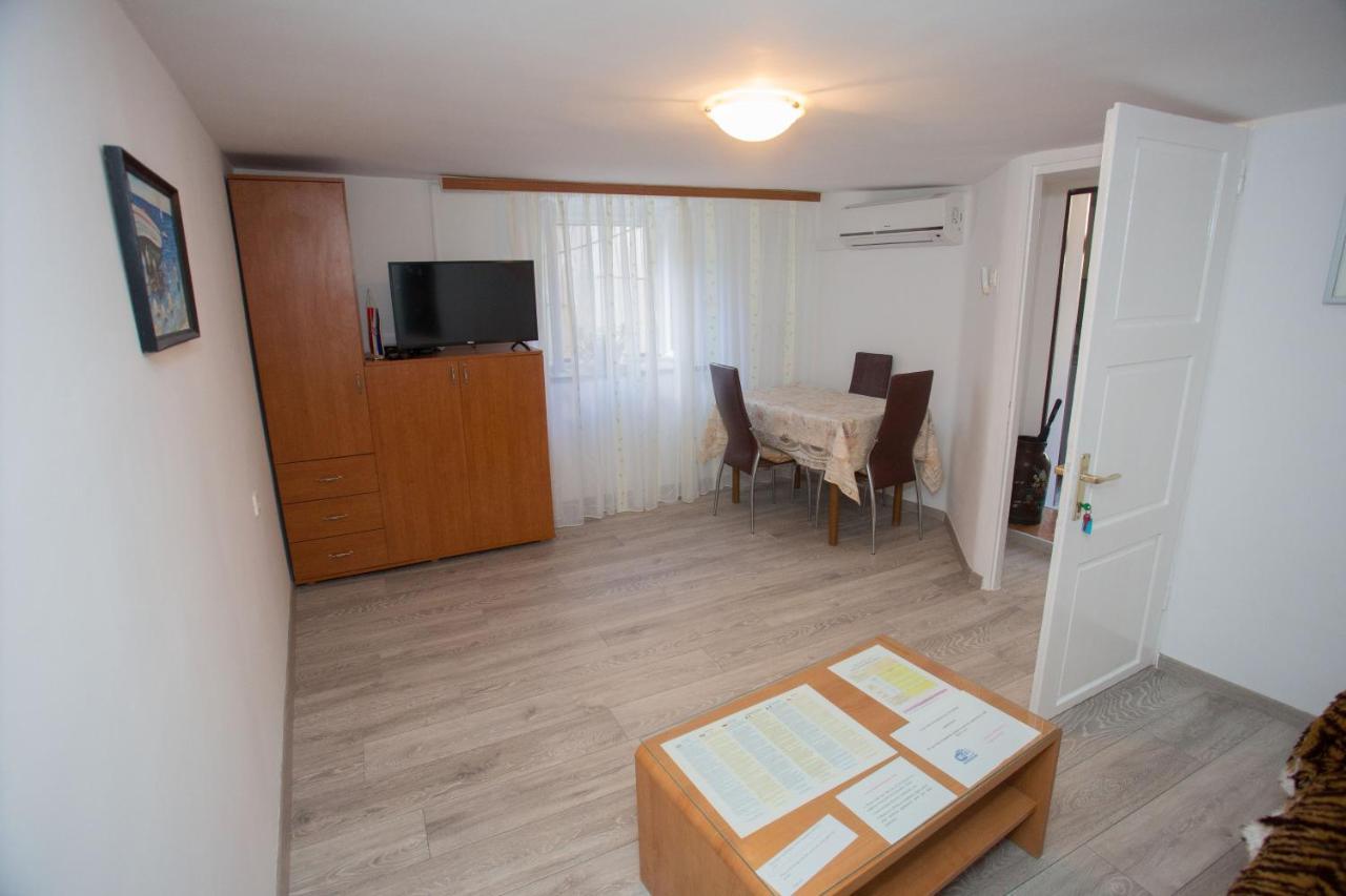 Apartment Matejuska Split Bagian luar foto